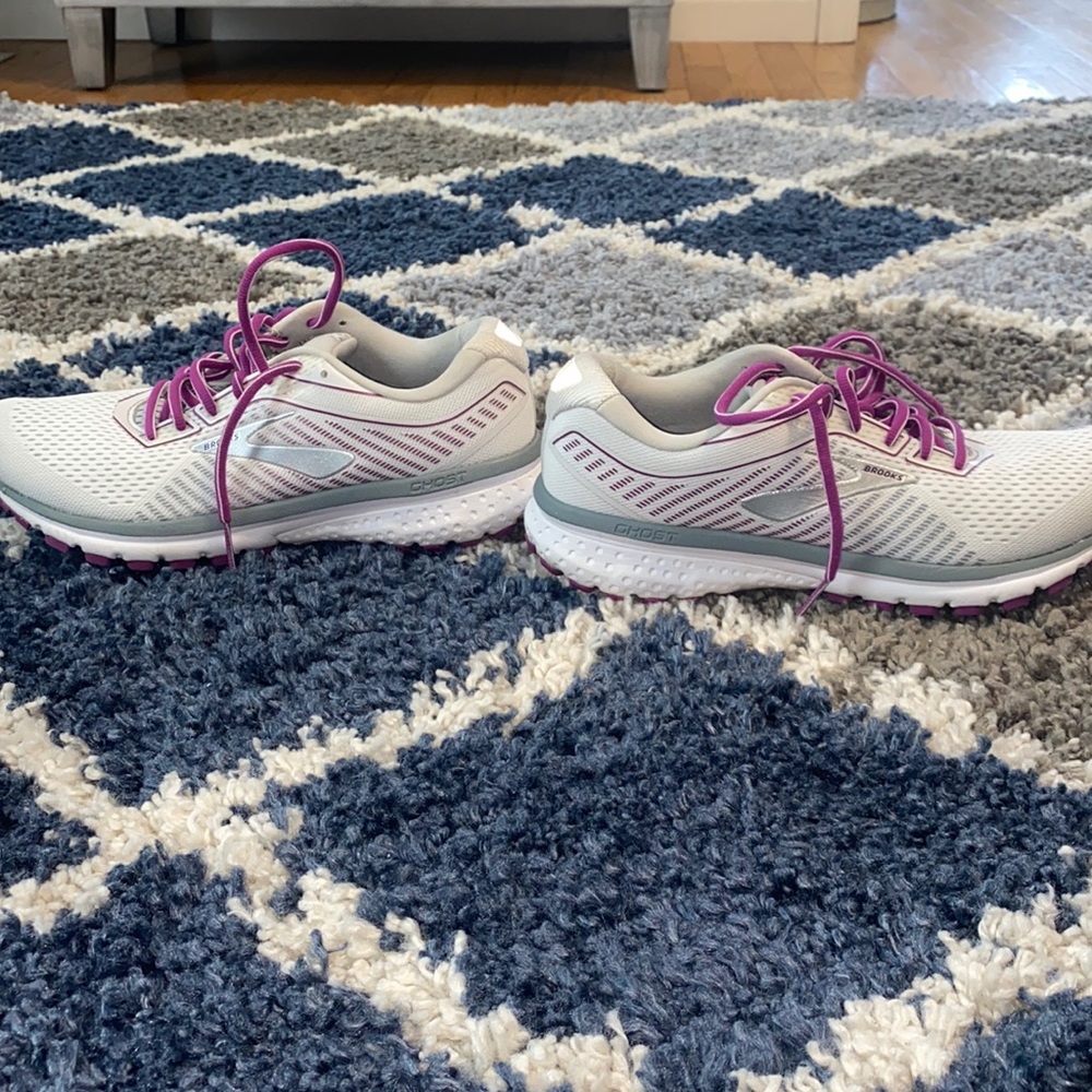 Brooks shoes